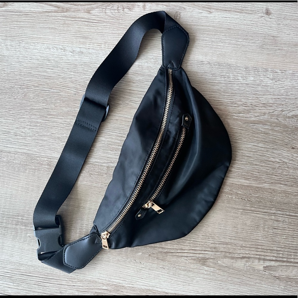 Black Fanny Pack
